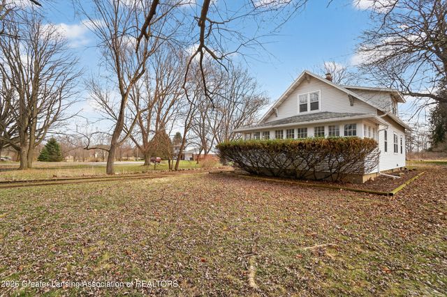 11484 Columbia Highway, Eaton Rapids, MI 48827