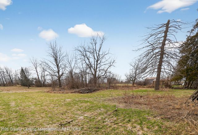 11484 Columbia Highway, Eaton Rapids, MI 48827