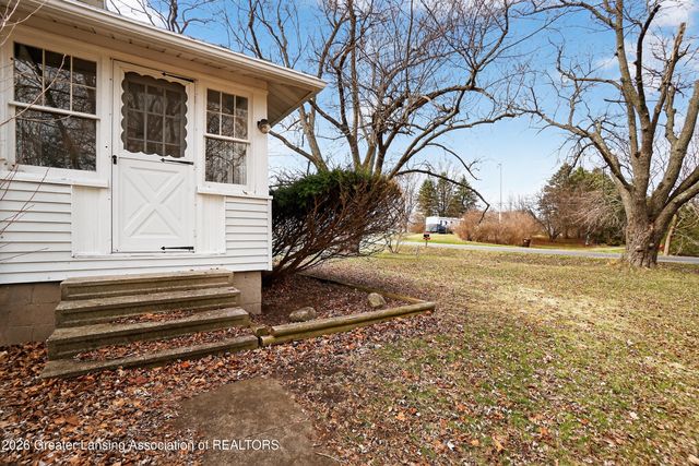 11484 Columbia Highway, Eaton Rapids, MI 48827