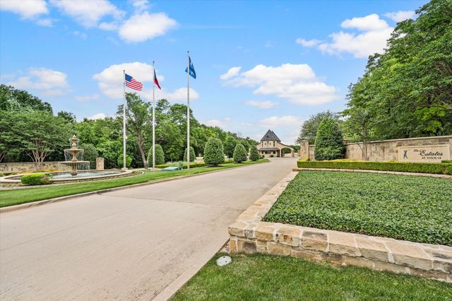 8600 Baltusrol Drive, Flower Mound, TX 75022