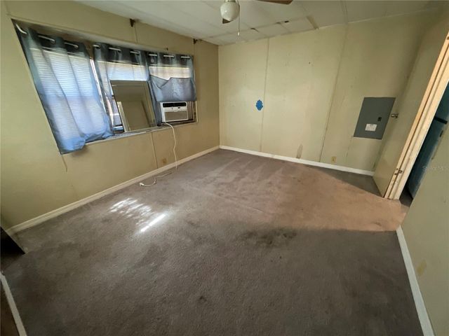 702 JERSEY COURT, Dundee, FL 33838