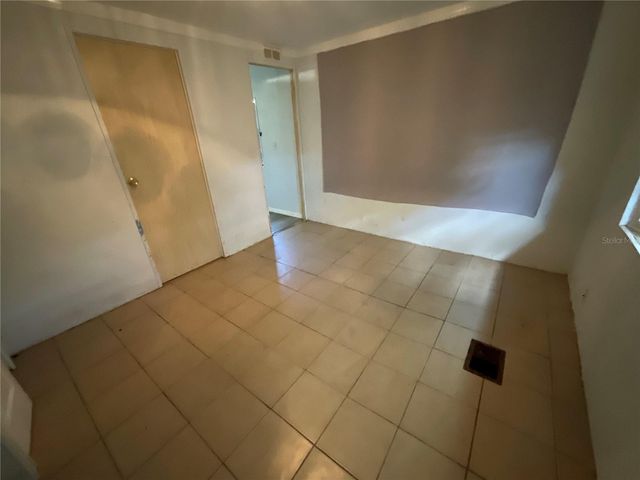 702 JERSEY COURT, Dundee, FL 33838