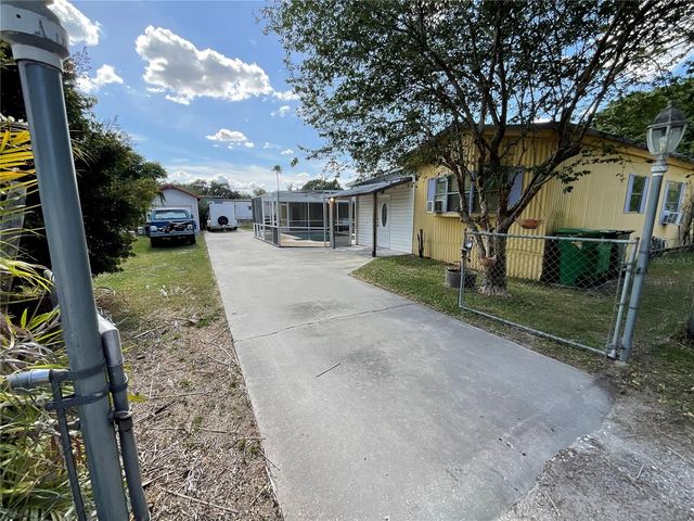 702 JERSEY COURT, Dundee, FL 33838