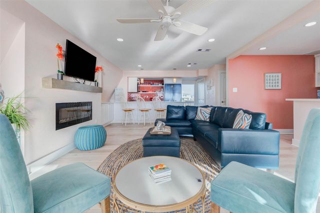 21239 Gulf Drive, Galveston, TX 77554