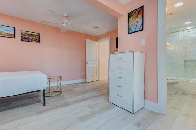 21239 Gulf Drive, Galveston, TX 77554