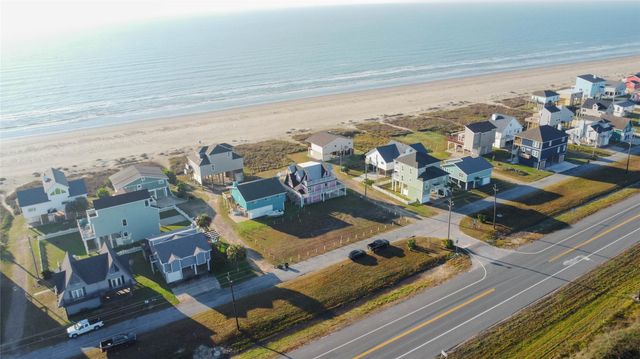 21239 Gulf Drive, Galveston, TX 77554