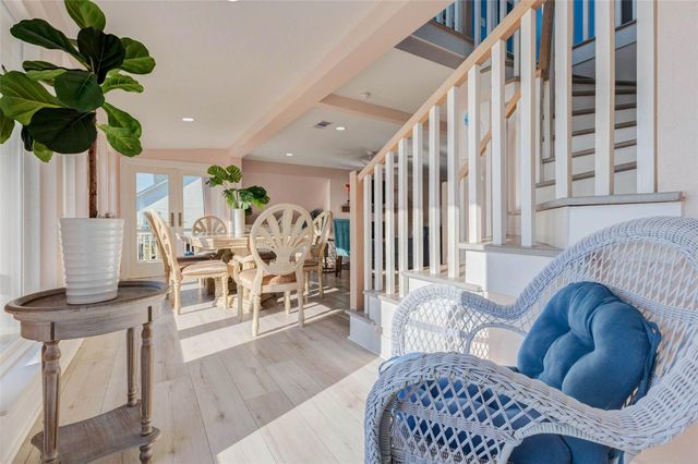 21239 Gulf Drive, Galveston, TX 77554