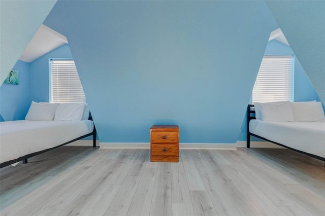 21239 Gulf Drive, Galveston, TX 77554