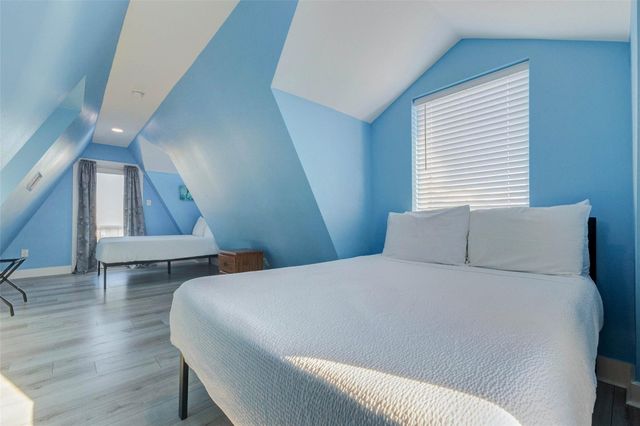 21239 Gulf Drive, Galveston, TX 77554