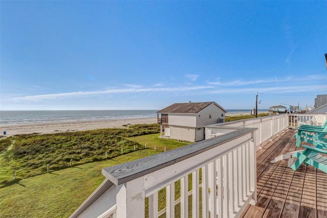 21239 Gulf Drive, Galveston, TX 77554