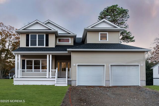 318 E Cape May Avenue, Ocean Gate, NJ 08740