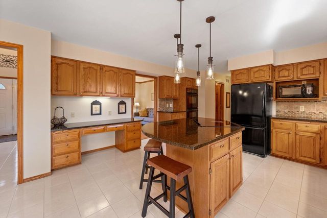 754 Timber Ridge Drive, Oregon, WI 53575