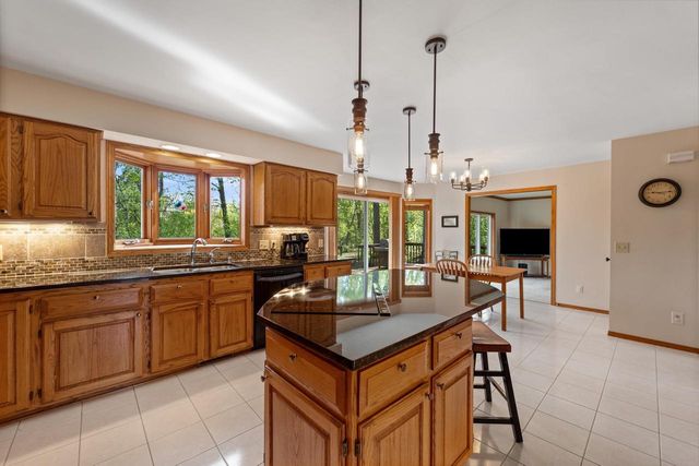 754 Timber Ridge Drive, Oregon, WI 53575
