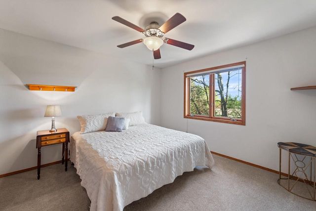 754 Timber Ridge Drive, Oregon, WI 53575