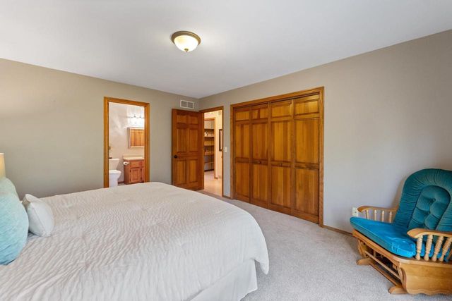 754 Timber Ridge Drive, Oregon, WI 53575