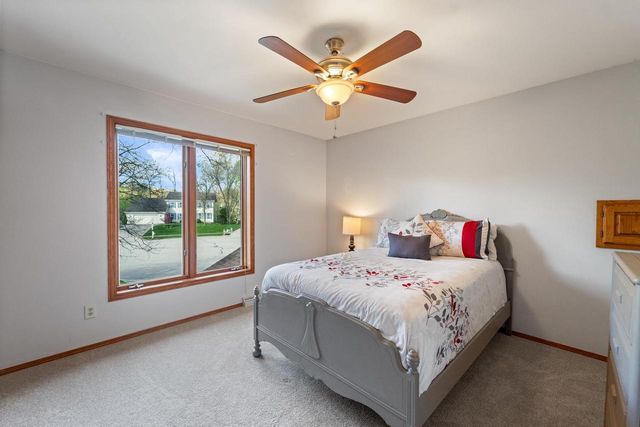 754 Timber Ridge Drive, Oregon, WI 53575