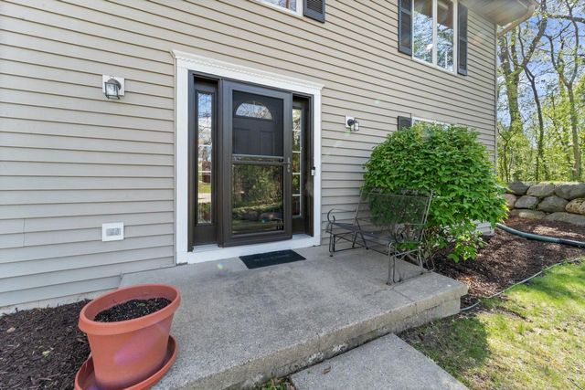 754 Timber Ridge Drive, Oregon, WI 53575