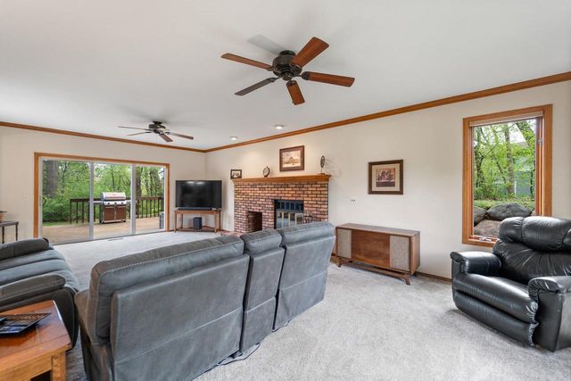 754 Timber Ridge Drive, Oregon, WI 53575