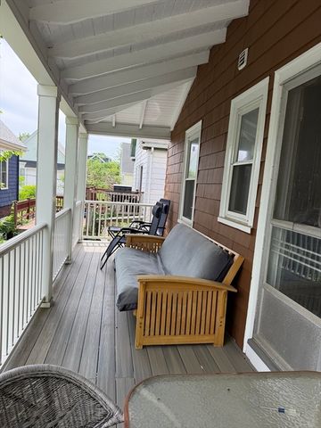 92 Yorktown 2, Somerville, MA 02144