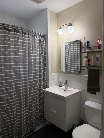 92 Yorktown 2, Somerville, MA 02144