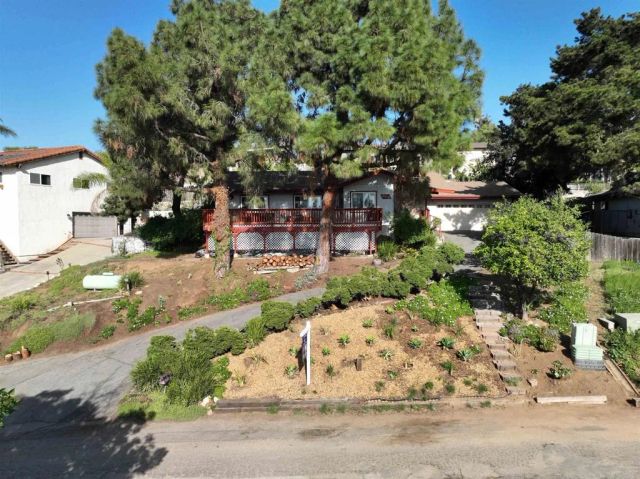 2430 Sunflower Ter, Vista, CA 92083