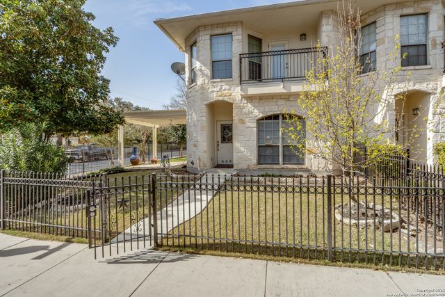 444 HERFF ST, Boerne, TX 78006