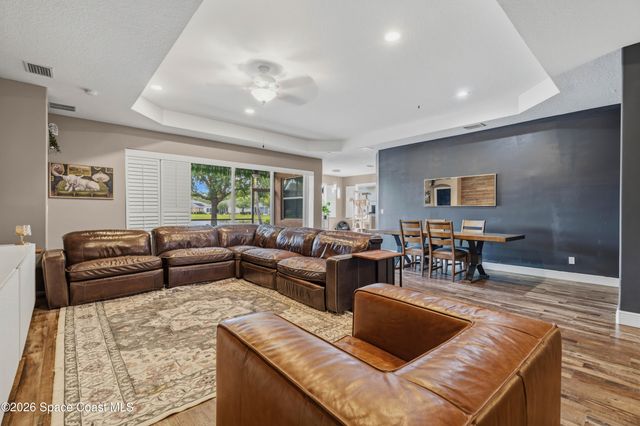 570 Gardendale Circle SE, Palm Bay, FL 32909
