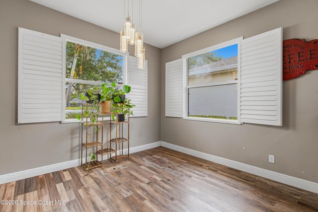 570 Gardendale Circle SE, Palm Bay, FL 32909