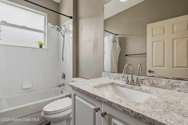 570 Gardendale Circle SE, Palm Bay, FL 32909