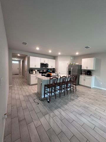 911 UNICE Avenue N, Lehigh Acres, FL 33971