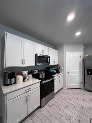 911 UNICE Avenue N, Lehigh Acres, FL 33971
