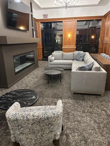 500 E Grant Street 907, Minneapolis, MN 55404