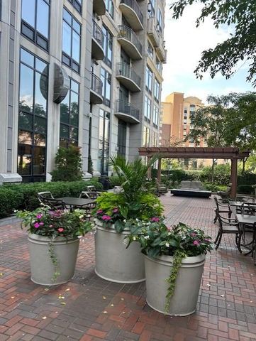 500 E Grant Street 907, Minneapolis, MN 55404