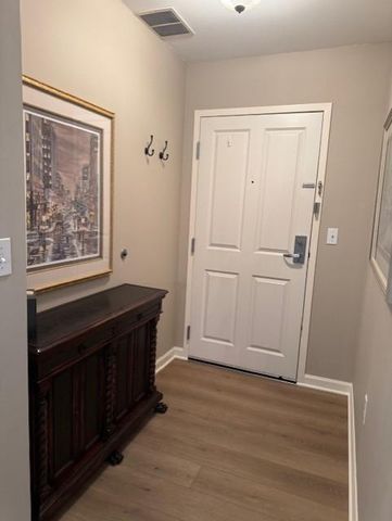 500 E Grant Street 907, Minneapolis, MN 55404