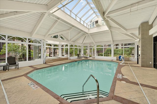 500 E Grant Street 907, Minneapolis, MN 55404