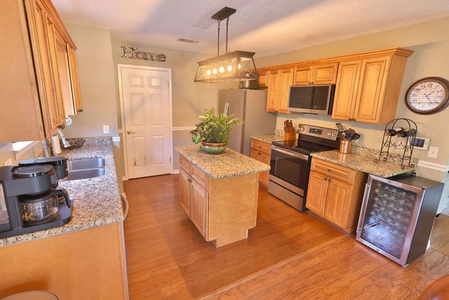 124 Long Pointe Drive, Mary Esther, FL 32569