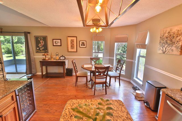 124 Long Pointe Drive, Mary Esther, FL 32569