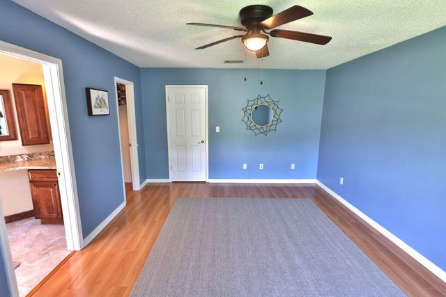 124 Long Pointe Drive, Mary Esther, FL 32569