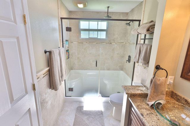 124 Long Pointe Drive, Mary Esther, FL 32569