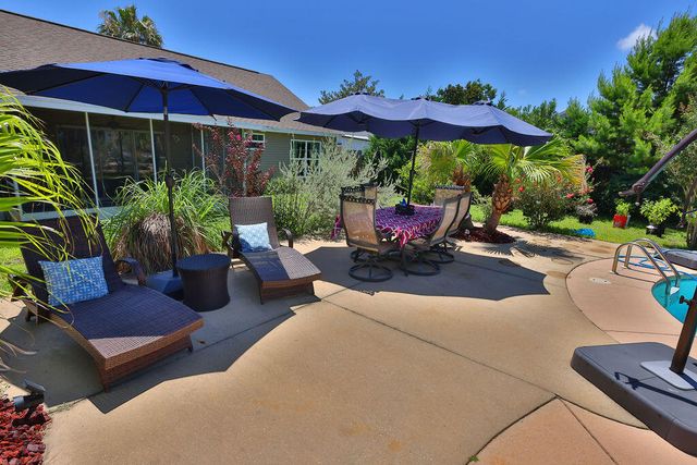 124 Long Pointe Drive, Mary Esther, FL 32569