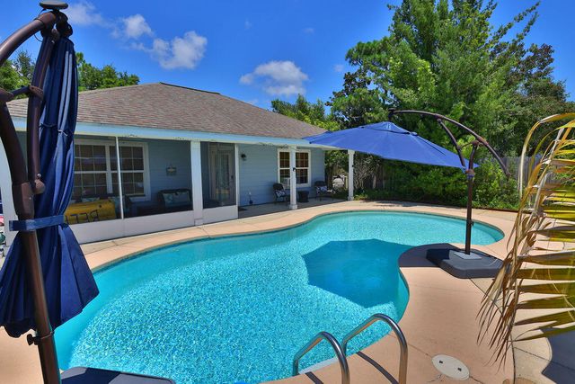 124 Long Pointe Drive, Mary Esther, FL 32569