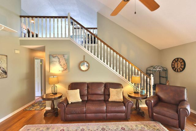 124 Long Pointe Drive, Mary Esther, FL 32569