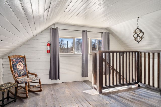 10 Rail Road, Cerrillos, NM 87010