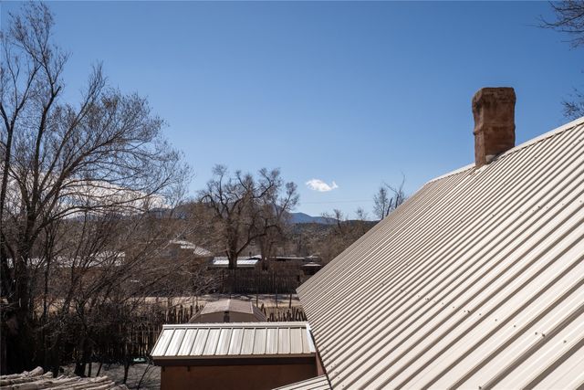 10 Rail Road, Cerrillos, NM 87010