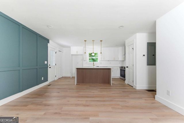 6118 Biscayne Drive, Forest Park, GA 30297