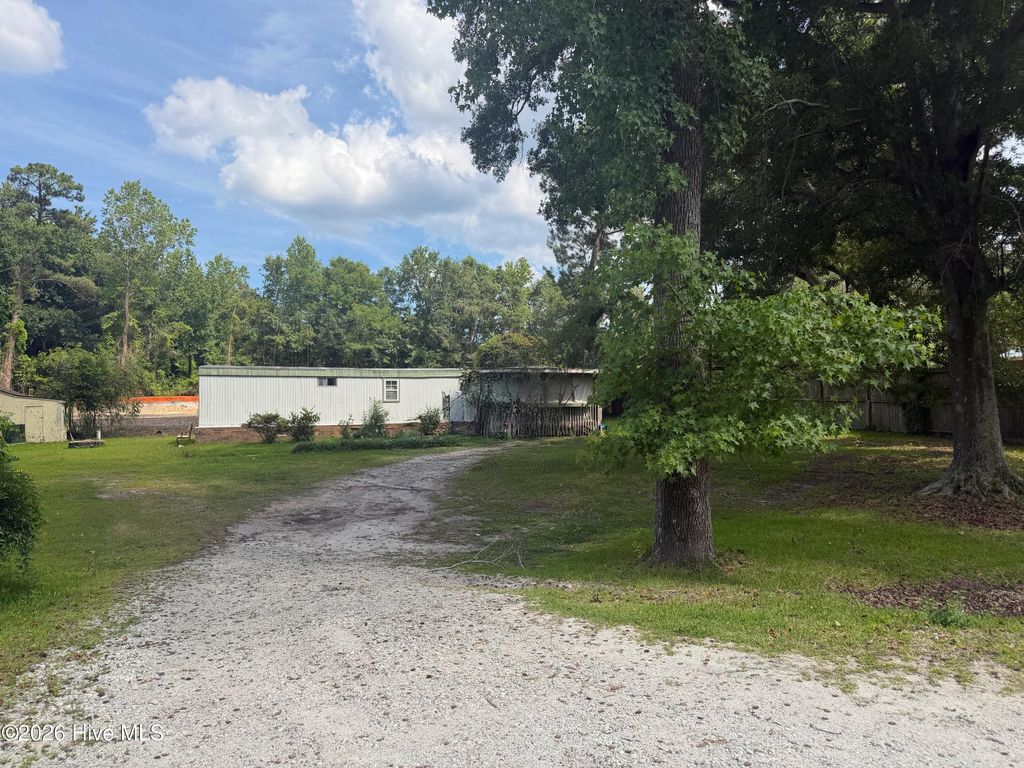 1916 Daniel Boone Trail, Wilmington, NC 28411