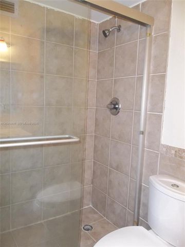 801 Three Islands Blvd 308, Hallandale Beach, FL 33009