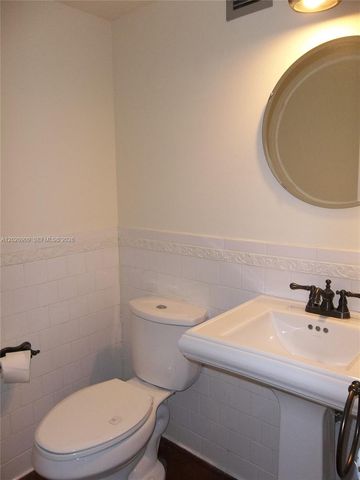 801 Three Islands Blvd 308, Hallandale Beach, FL 33009