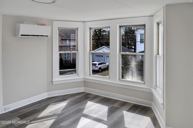 33 Washington Street, Red Bank, NJ 07701