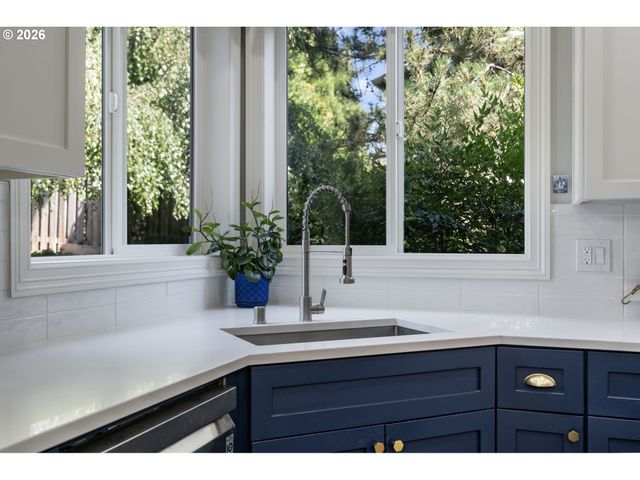 3921 BIRCH St, Washougal, WA 98671